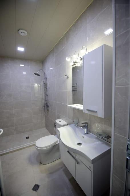 Persona Rooms Zugdidi Εξωτερικό φωτογραφία